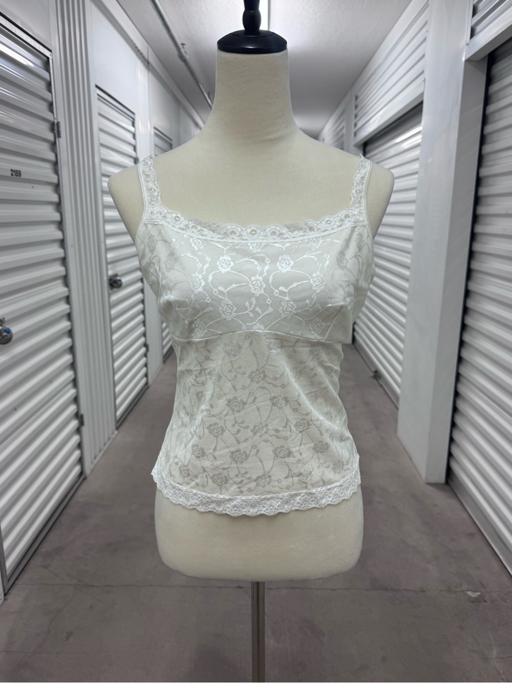 Lace Trim Floral Camisole in Ivory